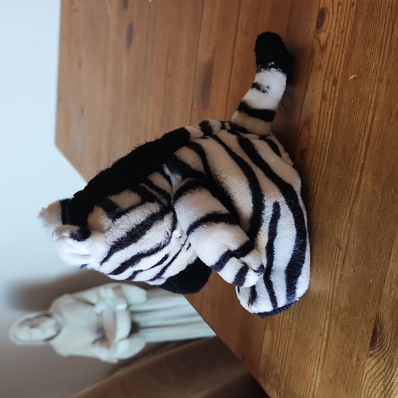 Zebra stuffed 7.25" Toy Beans Plush Creations EUC - Picture 2 of 5